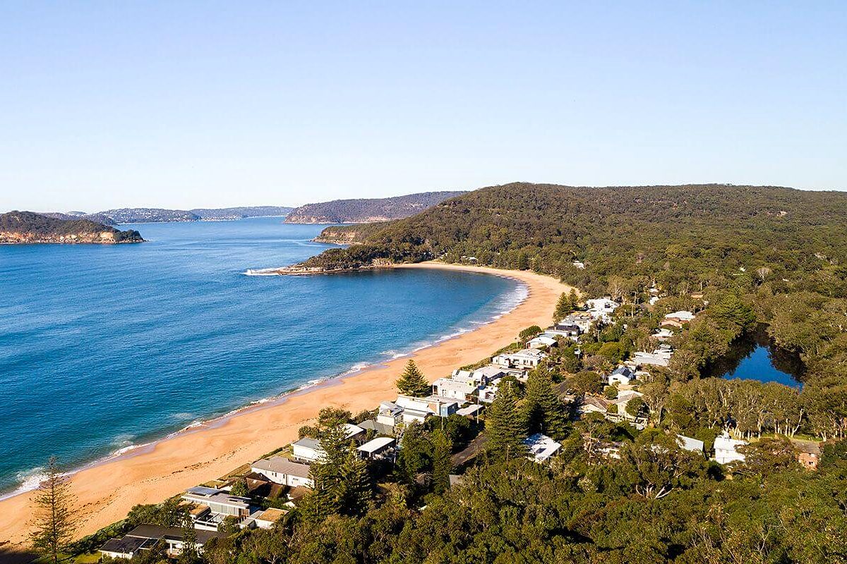 The bush of Brisbane Water National Park above Pearl Beach, which the road in winds down through